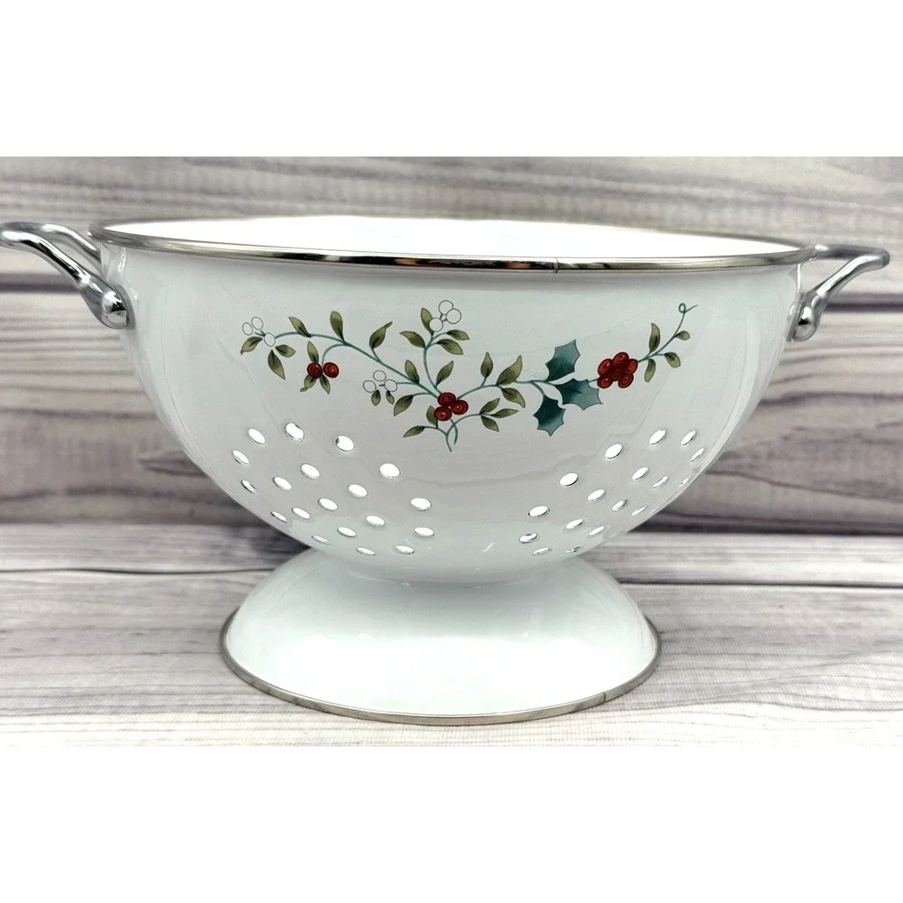 PFALTZGRAFF WINTERBERRY METAL COLANDER - HOLIDAY HOLLY / BERRY